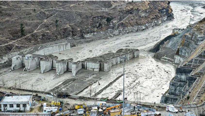 ಉತ್ತರಾಖಂಡ ದುರಂತ: ತಪೋವನ ಸುರಂಗದಲ್ಲಿ 12 ಶವಗಳು ಪತ್ತೆ,50ಕ್ಕೆ ಹೆಚ್ಚಿದ ಸಾವಿನ ಸಂಖ್ಯೆ