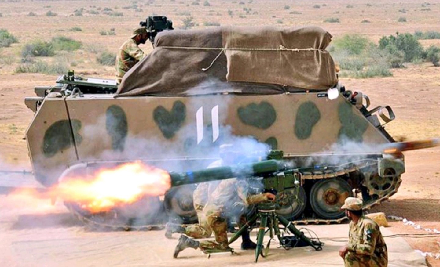 ಸಿಂಧ್ ಪ್ರಾಂತದ ಥಾರ್ ಮರುಭೂಮಿಯಲ್ಲಿ ಪಾಕ್ ಸಮರಾಭ್ಯಾಸ