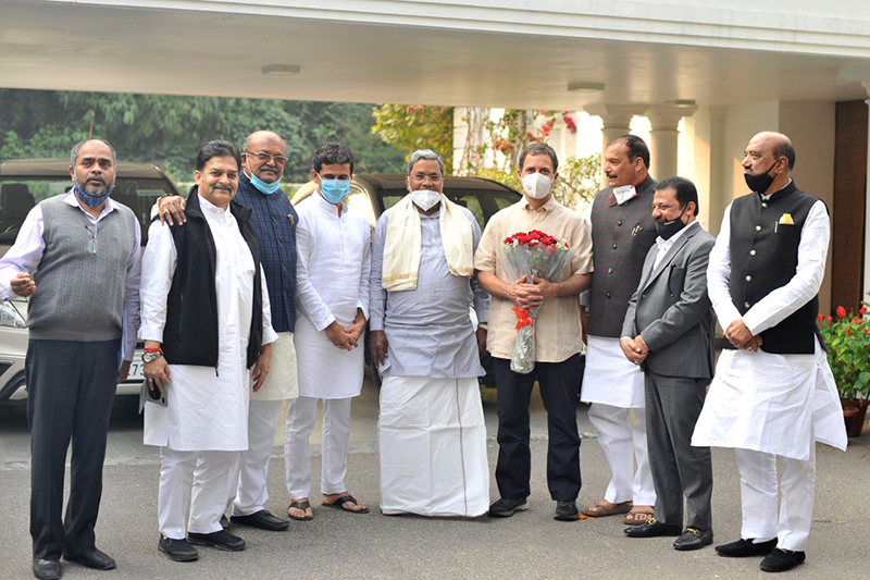 ಹೊಸದಿಲ್ಲಿಯಲ್ಲಿ ಎ.ಕೆ ಆ್ಯಂಟನಿ, ರಾಹುಲ್ ಗಾಂಧಿಯನ್ನು ಭೇಟಿಯಾದ ಮಾಜಿ ಸಿಎಂ ಸಿದ್ದರಾಮಯ್ಯ