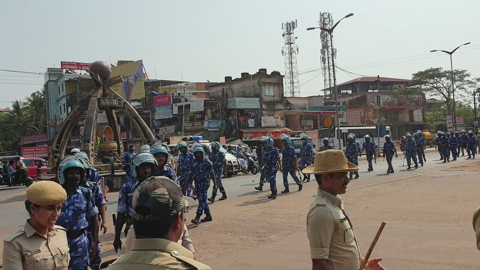 ಭಟ್ಕಳದಲ್ಲಿ ರ್ಯಾಪಿಡ್ ಪೊಲೀಸರಿಂದ ಪಥ ಸಂಚಲನ