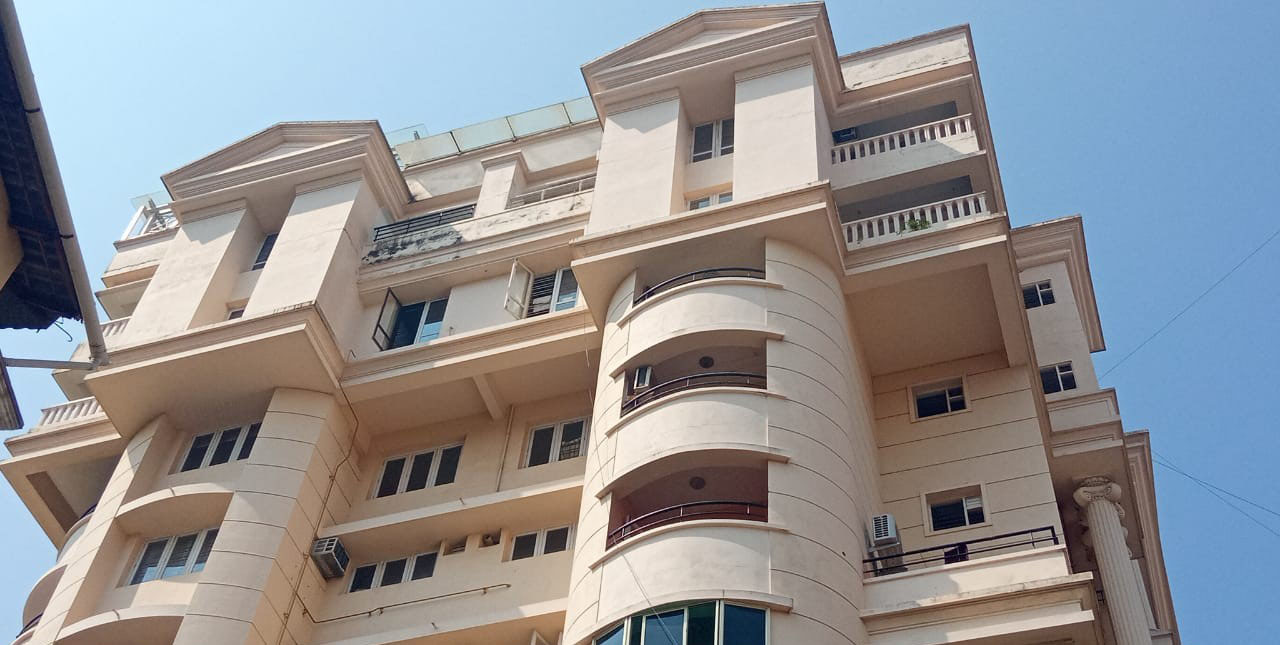 ಮಂಗಳೂರು : ಶಾಸಕ ಯು.ಟಿ. ಖಾದರ್ ಸಹೋದರನ ಮನೆಗೂ ಐಟಿ ದಾಳಿ