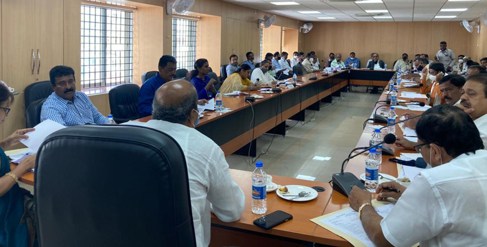 ಕೆರೆಗಳ ಅಭಿವೃದ್ಧಿಗೆ ಹೆಚ್ಚಿನ ಆದ್ಯತೆ ನೀಡಿ: ಶಾಸಕ ರಘುಪತಿ ಭಟ್ ಸಲಹೆ