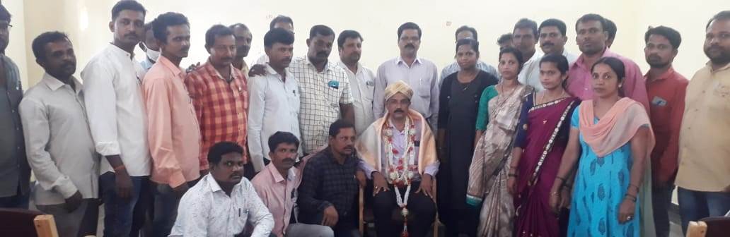 ಗ್ರಾ.ಪಂ.ನೌಕರರ ಶ್ರೇಯೋಭಿವೃದ್ಧಿ ಸಂಘದಿಂದ ಭಟ್ಕಳ ತಾ.ಪಂ ವ್ಯವಸ್ಥಾಪಕ ಸುಧೀರ್ ಗಾಂವಕರ್ ಬೀಳ್ಕೊಡುಗೆ