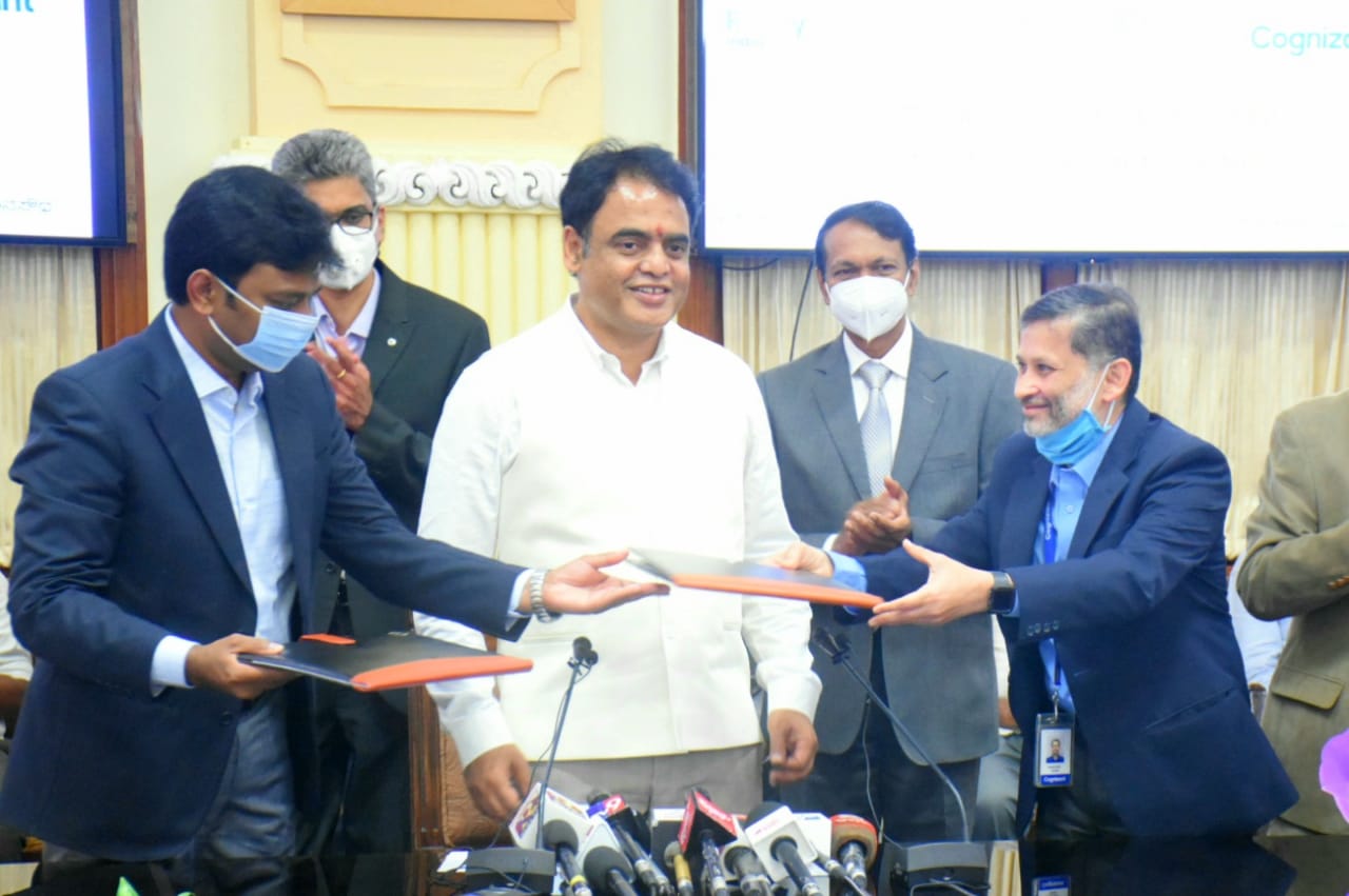 ರಾಜ್ಯದ ಸರಕಾರಿ ಪ್ರಥಮ ದರ್ಜೆ ಕಾಲೇಜುಗಳಿಗೆ 12,500 ಡಿ-ಬಾಂಡೆಡ್ ಕಂಪ್ಯೂಟರ್: ಮಹತ್ವದ ಒಪ್ಪಂದಕ್ಕೆ ಸಹಿ