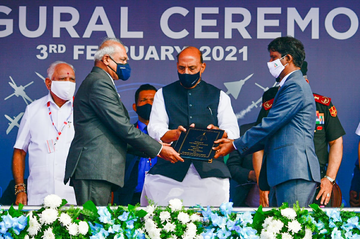 83 ತೇಜಸ್ ಯುದ್ಧ ವಿಮಾನ ಖರೀದಿಗೆ ಎಚ್‍ಎಎಲ್ ಜೊತೆ ಒಪ್ಪಂದ: ರಾಜನಾಥ್‍ ಸಿಂಗ್