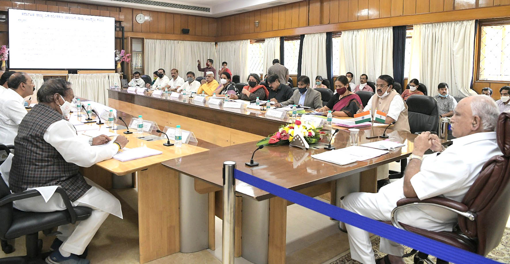 ಜನರ ಬೇಡಿಕೆಗೆ ತಕ್ಕಂತೆ ಯೋಜನೆ ರೂಪಿಸಲು ಮುಖ್ಯಮಂತ್ರಿ ಯಡಿಯೂರಪ್ಪ ಸೂಚನೆ