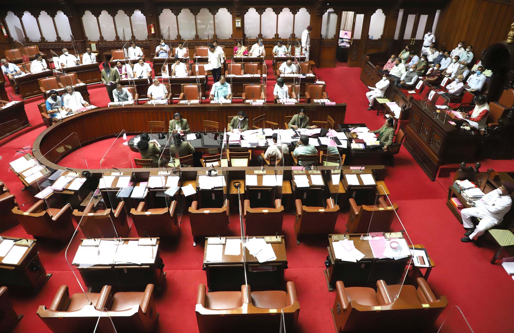 ವಿಪಕ್ಷಗಳ ವಿರೋಧದ ನಡುವೆಯೂ ವಿಧೇಯಕಗಳ ಅಂಗೀಕಾರ