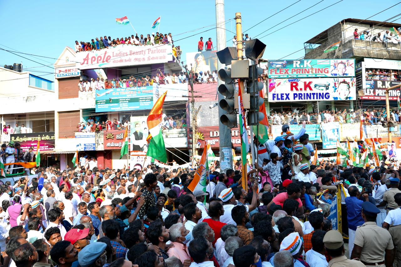 ವಿದ್ಯಾರ್ಥಿಗಳೊಂದಿಗೆ ನೃತ್ಯ, ಪುಶ್‌ ಅಪ್‌, ಸಂವಾದ: ತಮಿಳುನಾಡಿನಲ್ಲಿ ಮಿಂಚುತ್ತಿರುವ ರಾಹುಲ್‌ ಗಾಂಧಿ
