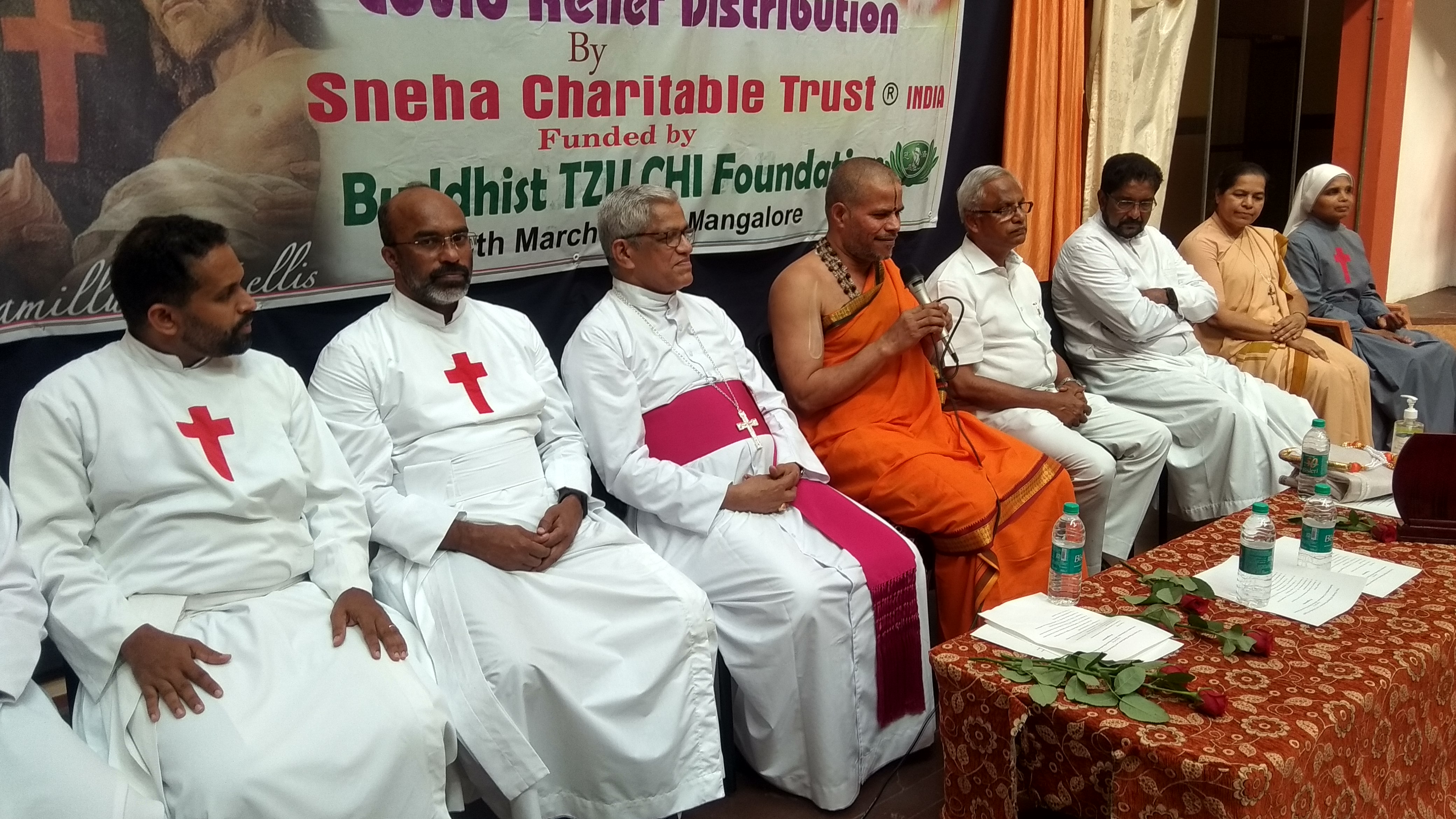 ‘ಸ್ನೇಹ ಸದನ’ದಲ್ಲಿ ಕೋವಿಡ್ ಪರಿಹಾರ ವಿತರಣೆ