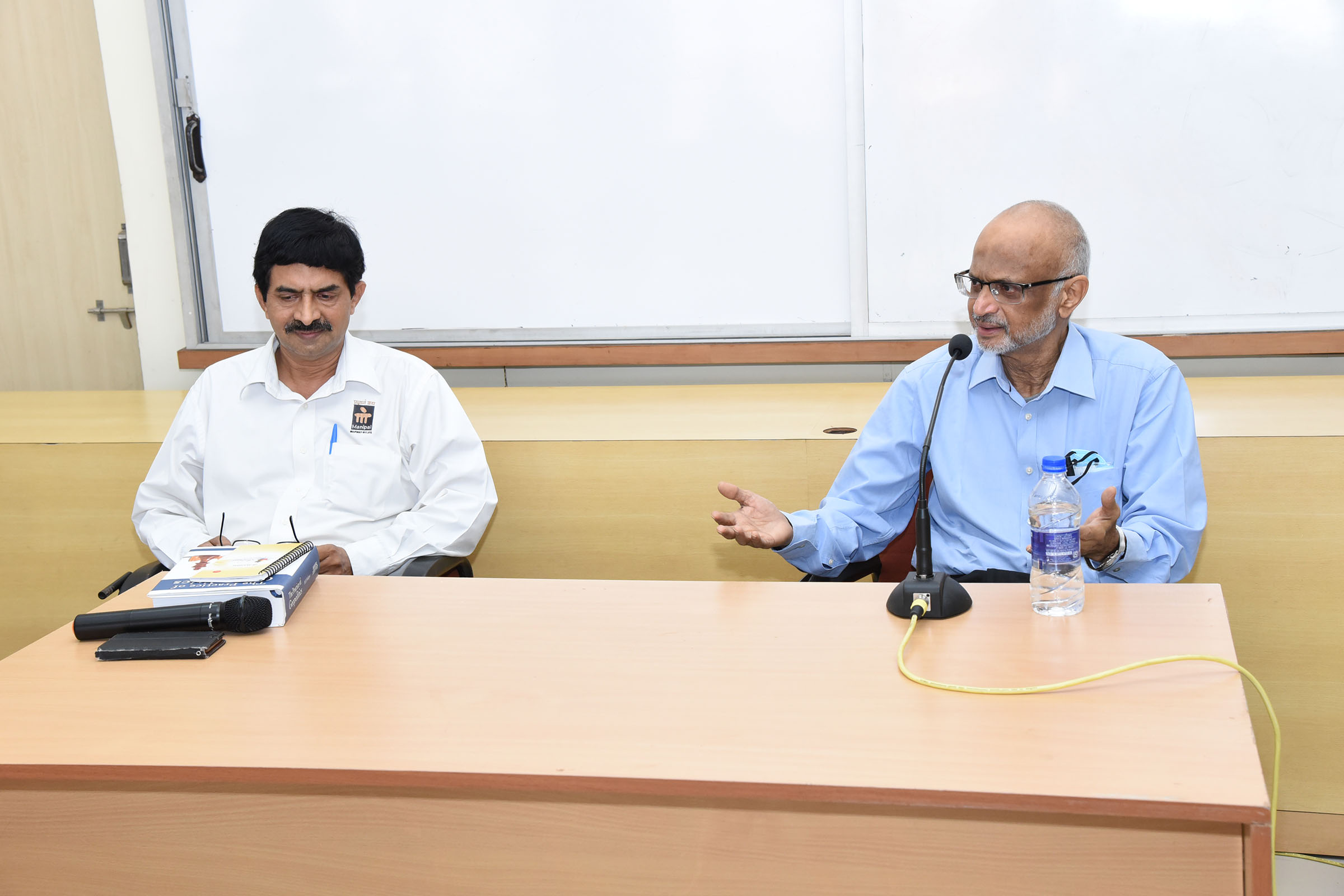 ‘ವಸುದೈವ ಕುಟುಂಬಕಂ’ ಭಾರತದ ಮೂಲಮಂತ್ರಂ: ಪ್ರೊ.ಎಂ.ಡಿ.ನಲಪತ್