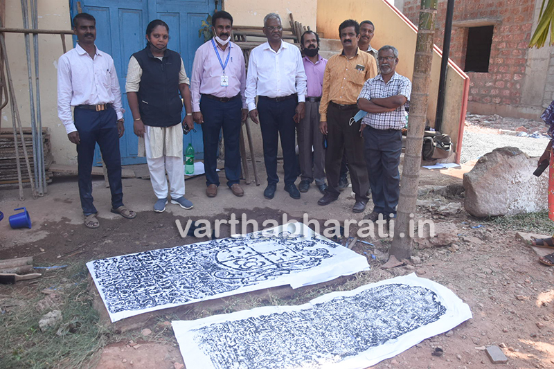 ಮಂಗಳೂರು: ಮೀನುಗಾರಿಕಾ ಸಂಶೋಧನಾ ಕೇಂದ್ರದ ಆವರಣದಲ್ಲಿ ಪುರಾತನ ಕಾಲದ ಶಾಸನಗಳು ಪತ್ತೆ