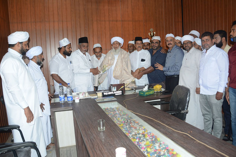 ಉಳ್ಳಾಲ ದರ್ಗಾಕ್ಕೆ ಕಾಂತಪುರಂ ಎ.ಪಿ.ಅಬೂಬಕ್ಕರ್ ಮುಸ್ಲಿಯಾರ್ ಭೇಟಿ