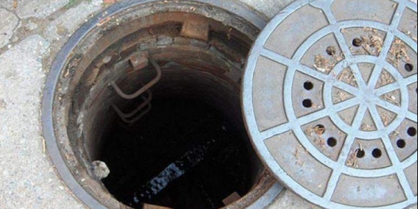 ಶೌಚಗುಂಡಿಯಲ್ಲಿ ಮುಳುಗಿ ಒಂದೇ ಕುಟುಂಬದ ನಾಲ್ವರು ಸೇರಿದಂತೆ ಐವರು ಮೃತ್ಯು