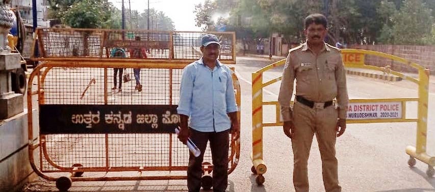 ಮುರುಡೇಶ್ವರದಲ್ಲಿ ಕೊವಿಡ್-19 ಚೆಕ್ ಪೋಸ್ಟ್