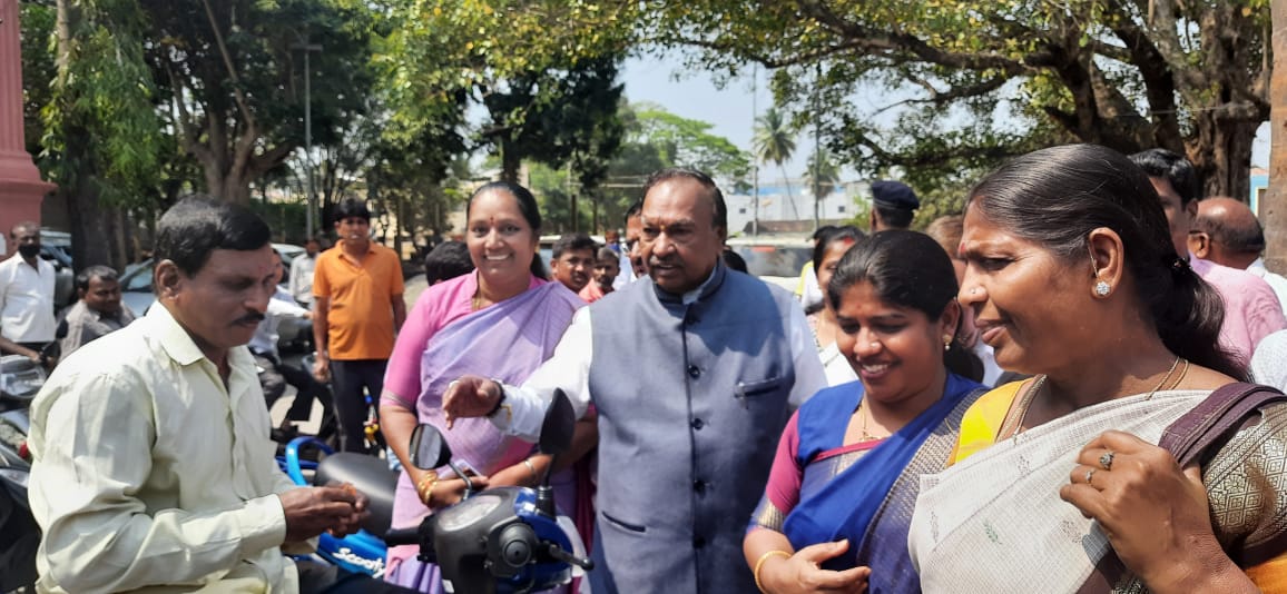 ಸುಶಾಸನ ಭವನಕ್ಕೆ 2ಕೋಟಿ ಮಂಜೂರಾತಿಗೆ ಕ್ರಮ : ಕೆ.ಎಸ್. ಈಶ್ವರಪ್ಪ