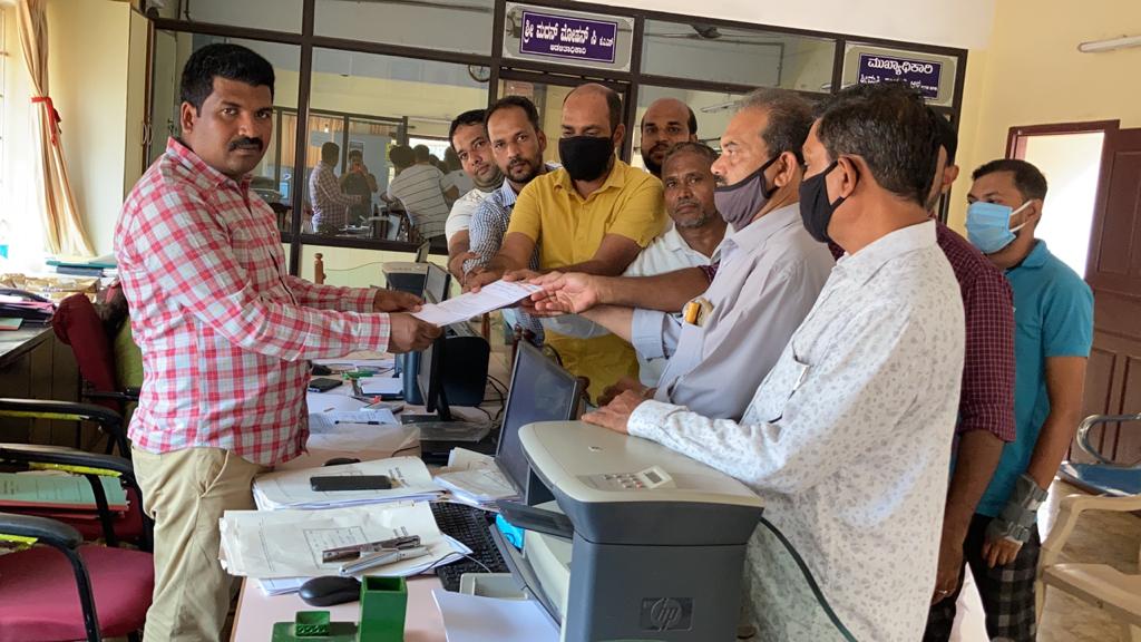 ಕುಡಿಯುವ ನೀರು ಸಮಸ್ಯೆ ಬಗೆಹರಿಸಲು ಒತ್ತಾಯಿಸಿ ಎಸ್ಡಿಪಿಐಯಿಂದ ಮನವಿ