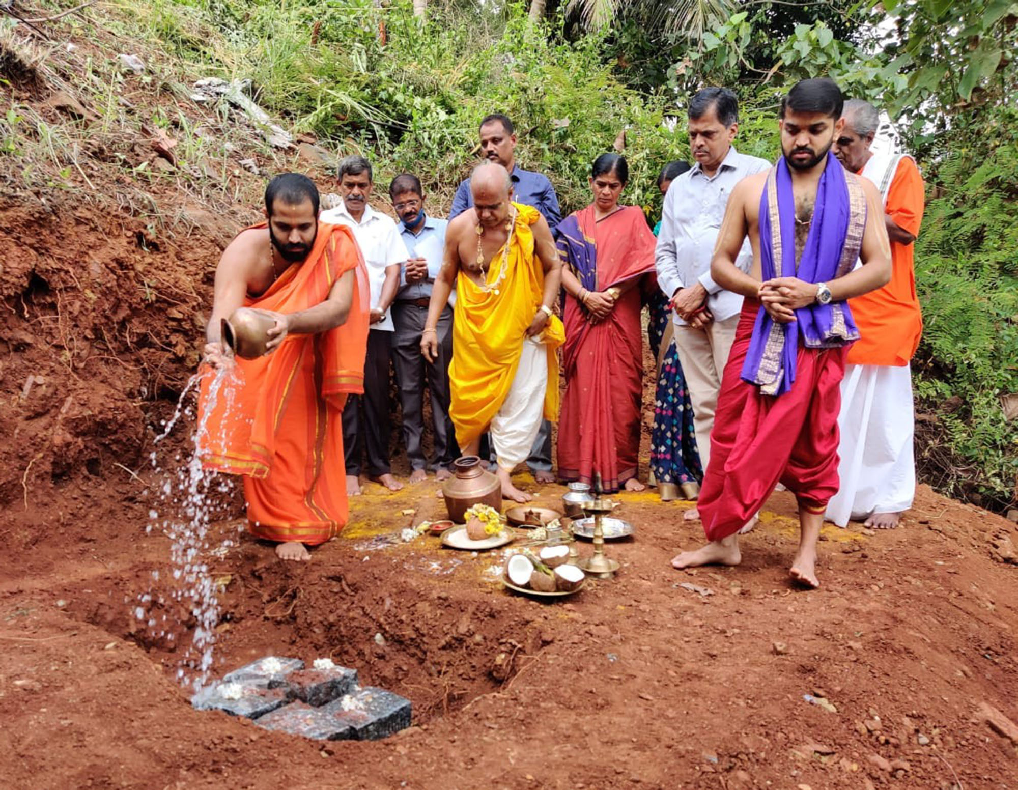 ಶೀಂಬ್ರ ಕೃಷ್ಣಾಂಗಾರಕ ಸ್ನಾನಘಟ್ಟಕ್ಕೆ ಶಿಲಾನ್ಯಾಸ