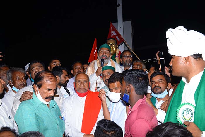 ದಿಲ್ಲಿ ರೈತರ ಹೋರಾಟ ಸಂವಿಧಾನದ ಉಳಿವಿಗಾಗಿ ನಡೆಯುತ್ತಿರುವ ಹೋರಾಟ: ದಾವಣಗೆರೆಯಲ್ಲಿ ರಾಕೇಶ್ ಟಿಕಾಯತ್