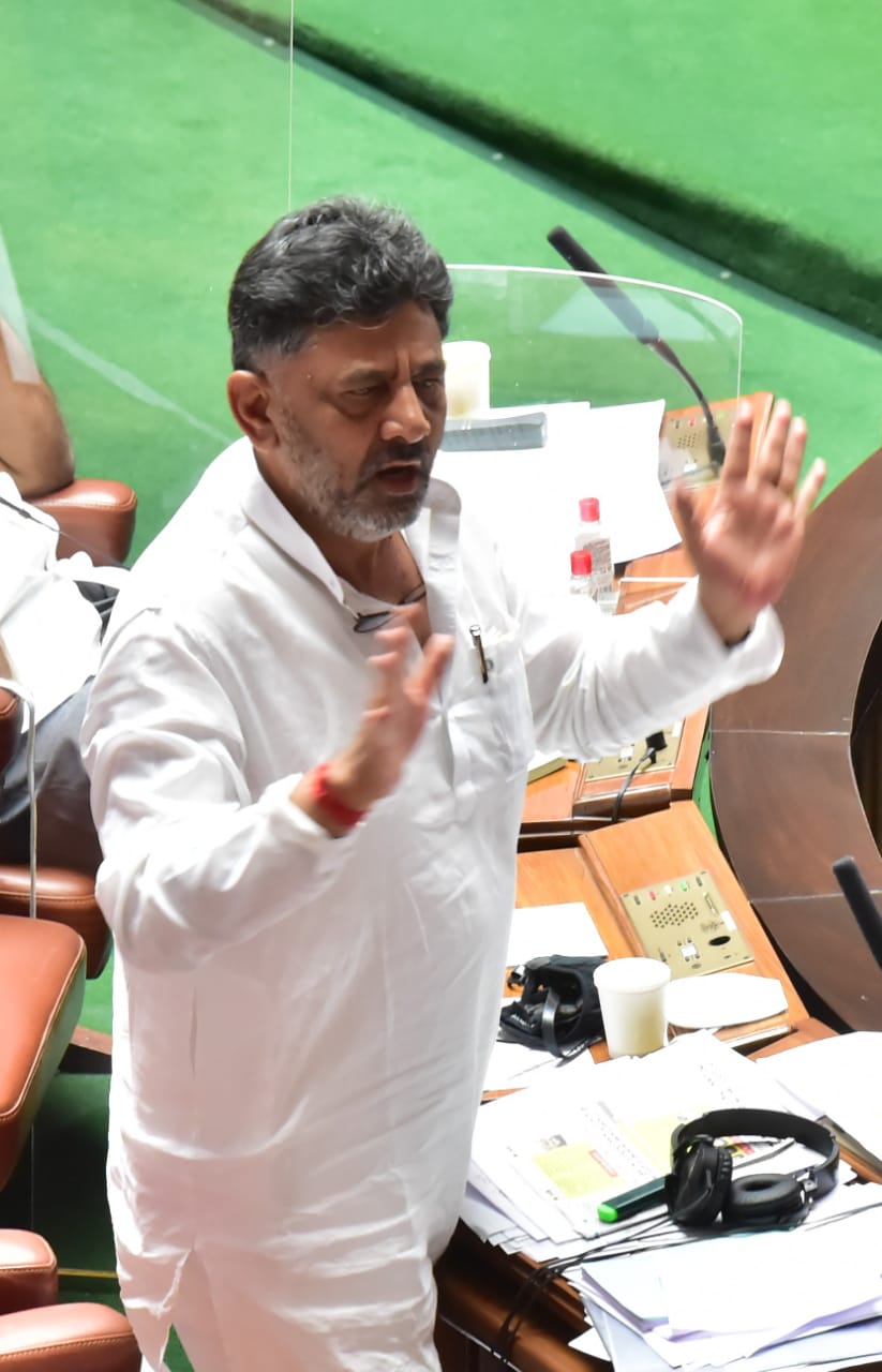 ಸಿಡಿ ಪ್ರಕರಣದಲ್ಲಿ ಕೋಟ್ಯಂತರ ರೂ.ವ್ಯವಹಾರ ಆರೋಪ: ಸಮಗ್ರ ತನಿಖೆಗೆ ಡಿಕೆಶಿ ಒತ್ತಾಯ