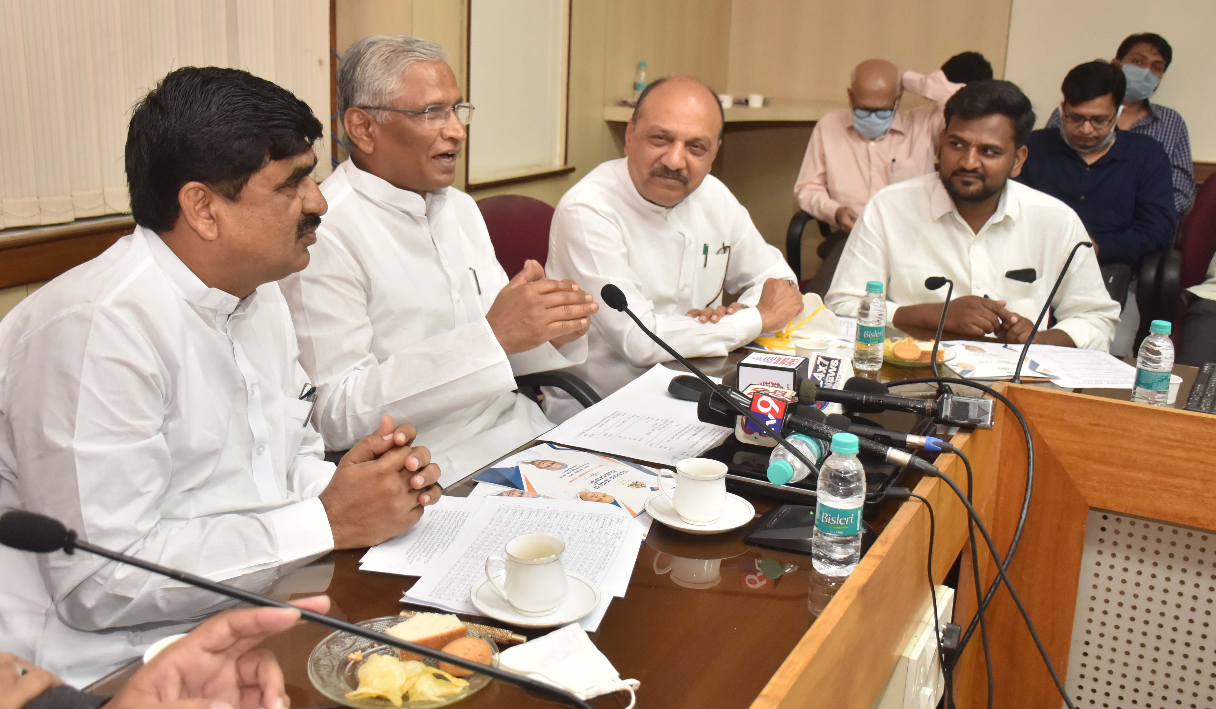 ನಿರ್ಲಕ್ಷ್ಯ ಮಾಡುವ ಅಧಿಕಾರಿಗಳ ವಿರುದ್ಧ ನಿರ್ದಾಕ್ಷಿಣ್ಯ ಕ್ರಮ: ಸಚಿವ ಶ್ರೀಮಂತ್ ಪಾಟೀಲ್