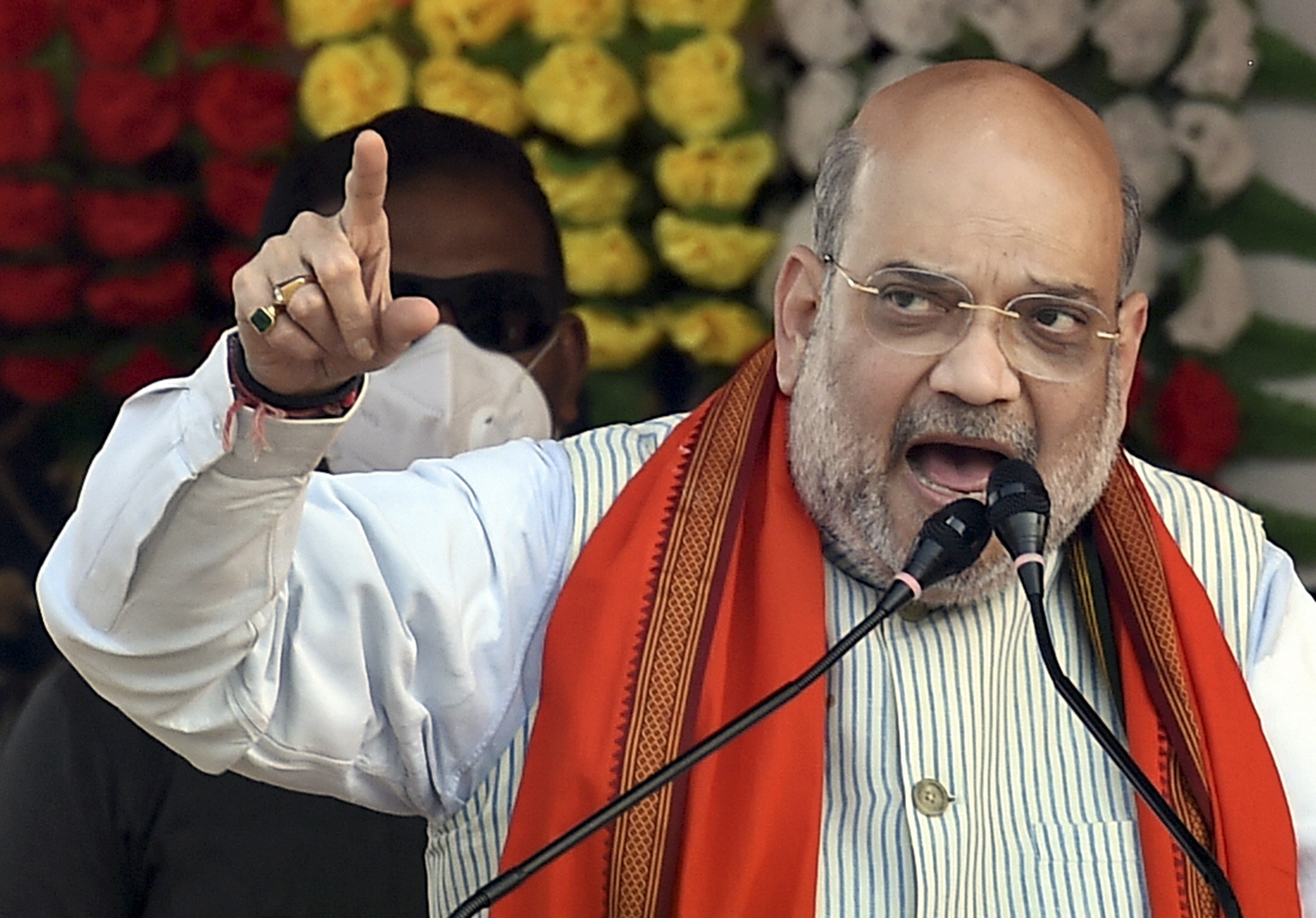 ಶಾಲೆಗಳಲ್ಲಿ ಸರಸ್ವತಿ, ದುರ್ಗಾ ಪೂಜೆ ನಡೆಯಬೇಕೆಂದಿದ್ದರೆ ನಮ್ಮನ್ನು ಗೆಲ್ಲಿಸಿ: ಅಮಿತ್‌ ಶಾ