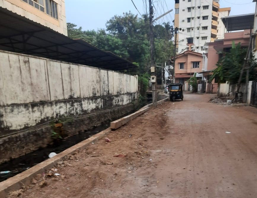 ರಾಜಾ ಕಾಲುವೆಯ ದುರಸ್ತಿ ನಂತರ ಉಳಿಸಿದ್ದ ಸಾಮಗ್ರಿ ತೆರವು; ಪತ್ರಿಕಾ ಪ್ರಕಟಣೆಗೆ ಸ್ಪಂದಿಸಿದ ಮನಪಾ: ವೆಲ್ಪೇರ್ ಪಾರ್ಟಿ