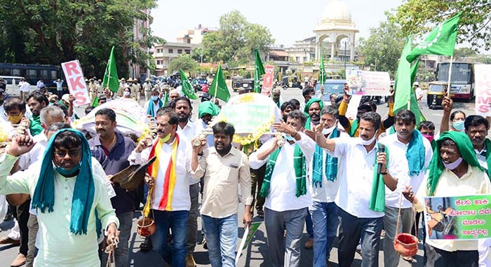 ಮೈಸೂರು ಸೇರಿದಂತೆ ರಾಜ್ಯದ ಅನೇಕ ಭಾಗಗಳಲ್ಲಿ ಮಹಾ ಪಂಚಾಯತ್: ಬಡಗಲಪುರ ನಾಗೇಂದ್ರ