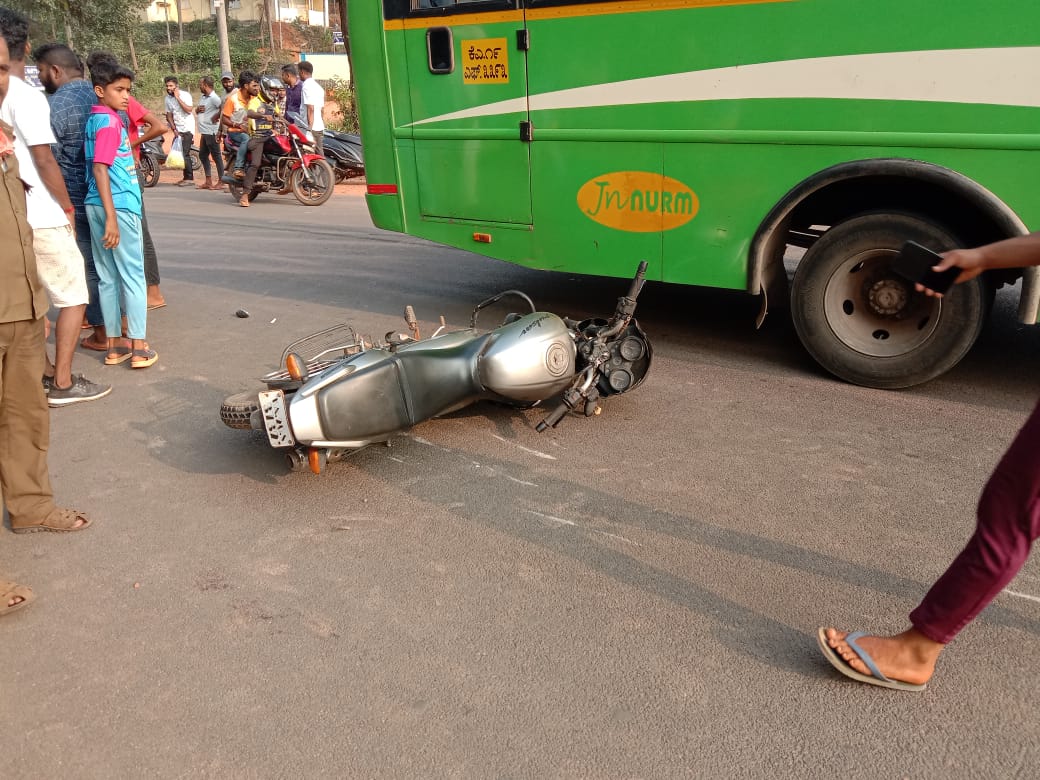 ​ಬೆಳ್ತಂಗಡಿ : ಬಸ್ ಢಿಕ್ಕಿ; ಬೈಕ್ ಸವಾರ ಮೃತ್ಯು
