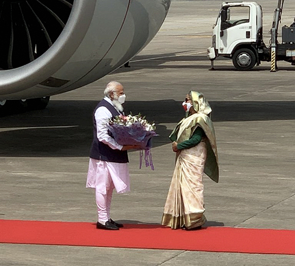 ಬಾಂಗ್ಲಾಕ್ಕೆ ಭಾರತದಿಂದ 12 ಲಕ್ಷ ಕೊರೋನ ಲಸಿಕೆ ಉಡುಗೊರೆ