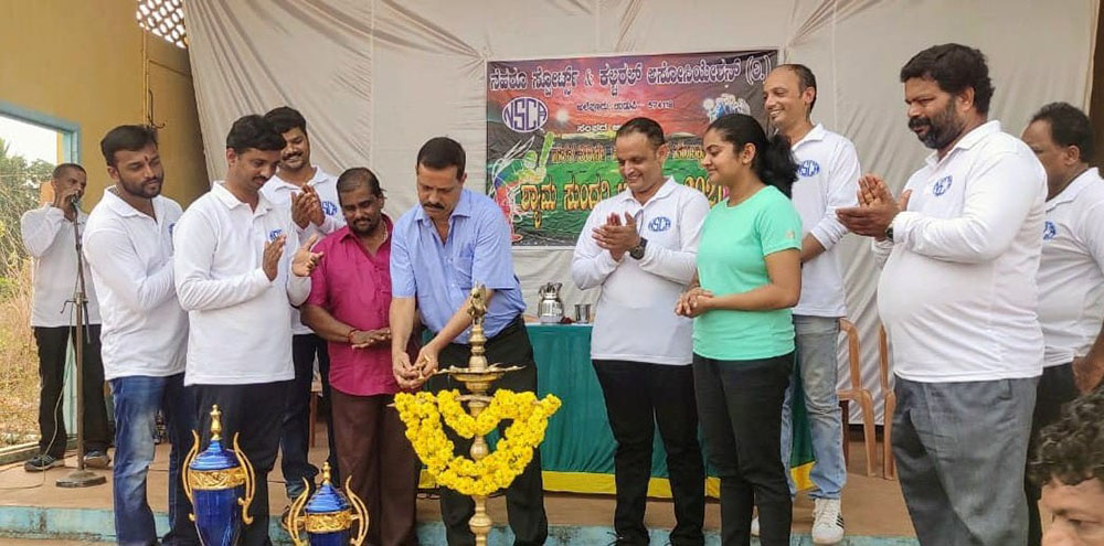 ಉಡುಪಿ ಜಿಲ್ಲಾ ಮಟ್ಟದ ಕ್ರಿಕೆಟ್ ಪಂದ್ಯಾಟ ಉದ್ಘಾಟನೆ