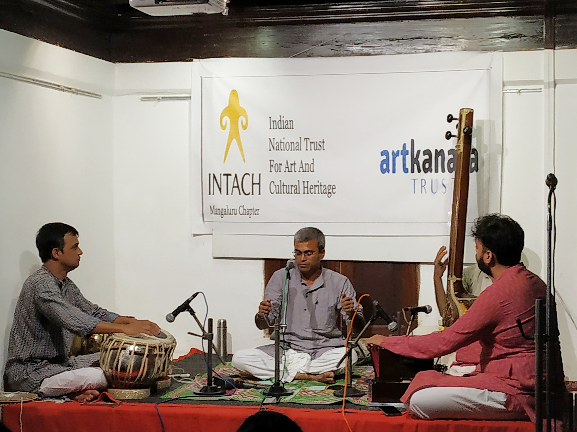 ಡಾ. ಮಿಥುನ್ ಚಕ್ರವರ್ತಿಯ ಹಿಂದೂಸ್ತಾನಿ ಗಾಯನ ಕಾರ್ಯಕ್ರಮ