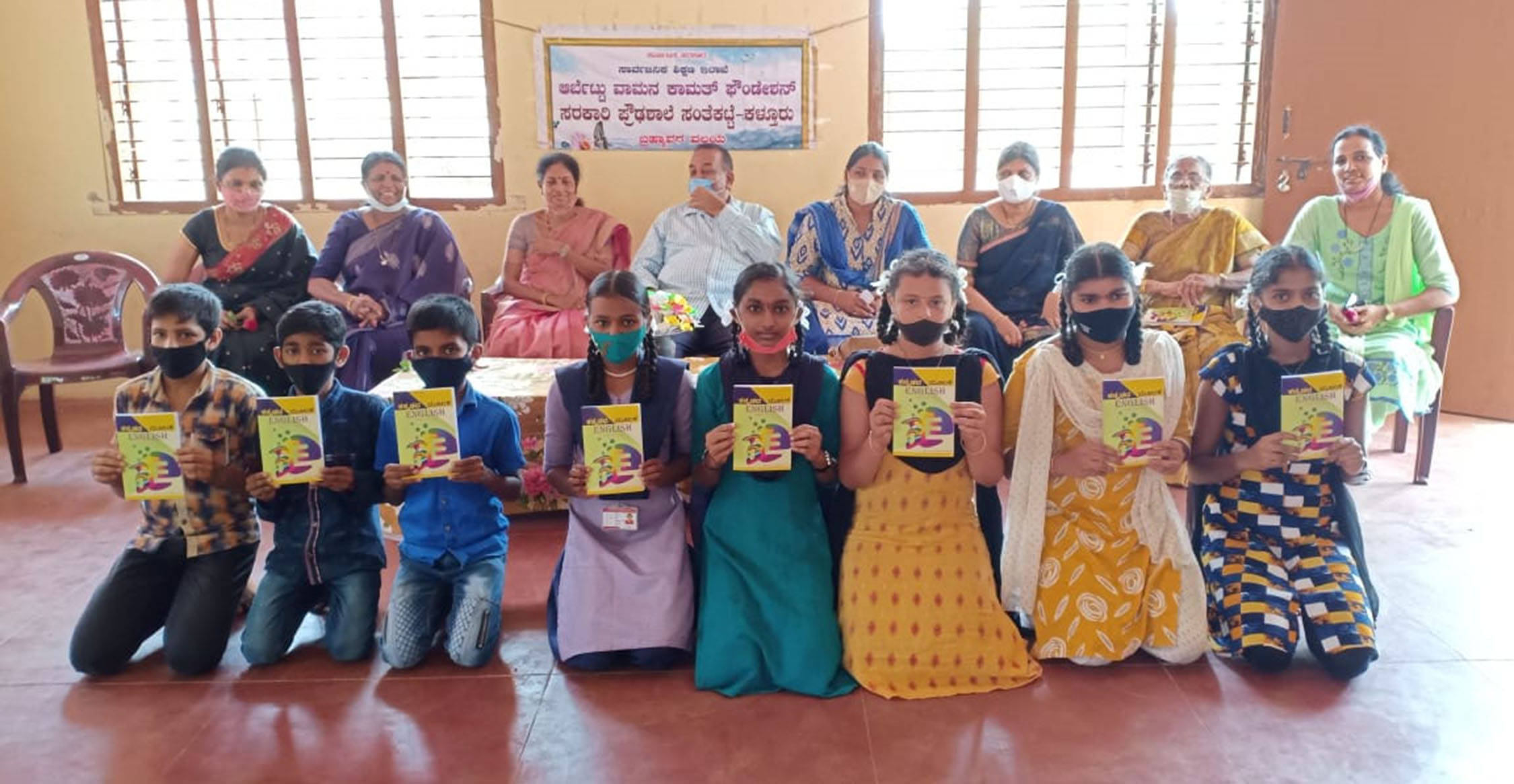 ಸಂತೆಕಟ್ಟೆ ಪ್ರೌಢಶಾಲೆಗೆ ವಿವಿಧ ಕೊಡುಗೆ ಹಸ್ತಾಂತರ