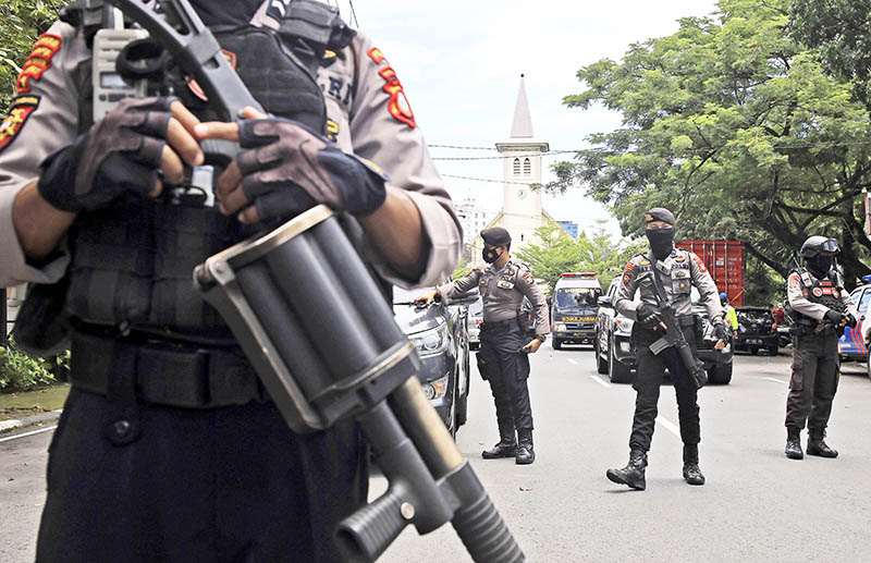 ಇಂಡೋನೇಶ್ಯ ಚರ್ಚ್ ಬಳಿ ಆತ್ಮಹತ್ಯಾ ದಾಳಿ: ಕನಿಷ್ಠ 14 ಮಂದಿಗೆ ಗಾಯ