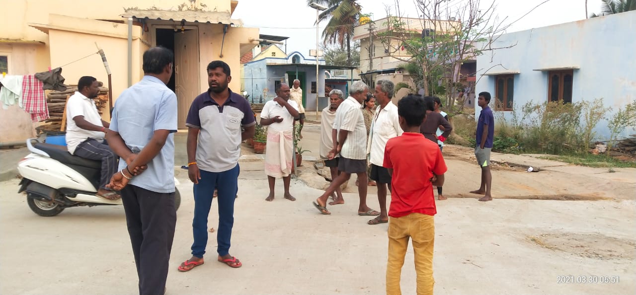 ಆನೇಕಲ್ : ಕರಡಿ ದಾಳಿ; ಮೂವರಿಗೆ ಗಾಯ