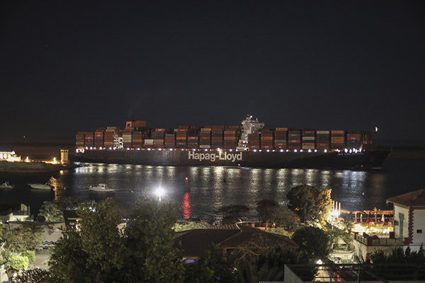 ಸೂಯೆಝ್ ಕಾಲುವೆ ದಾಟಿದ 253 ಹಡಗುಗಳು