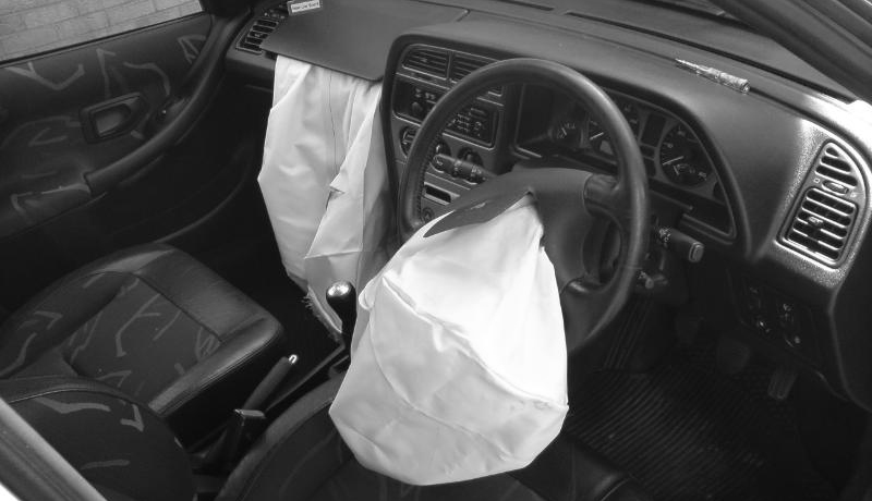 ಎಪ್ರಿಲ್‌ನಿಂದ ಹೊಸ ಕಾರುಗಳ ಎದುರಿನ ಪ್ರಯಾಣಿಕರ ಸೀಟಿಗೆ ಏರ್ ಬ್ಯಾಗ್ ಕಡ್ಡಾಯ: ಕೇಂದ್ರ ಸರಕಾರ