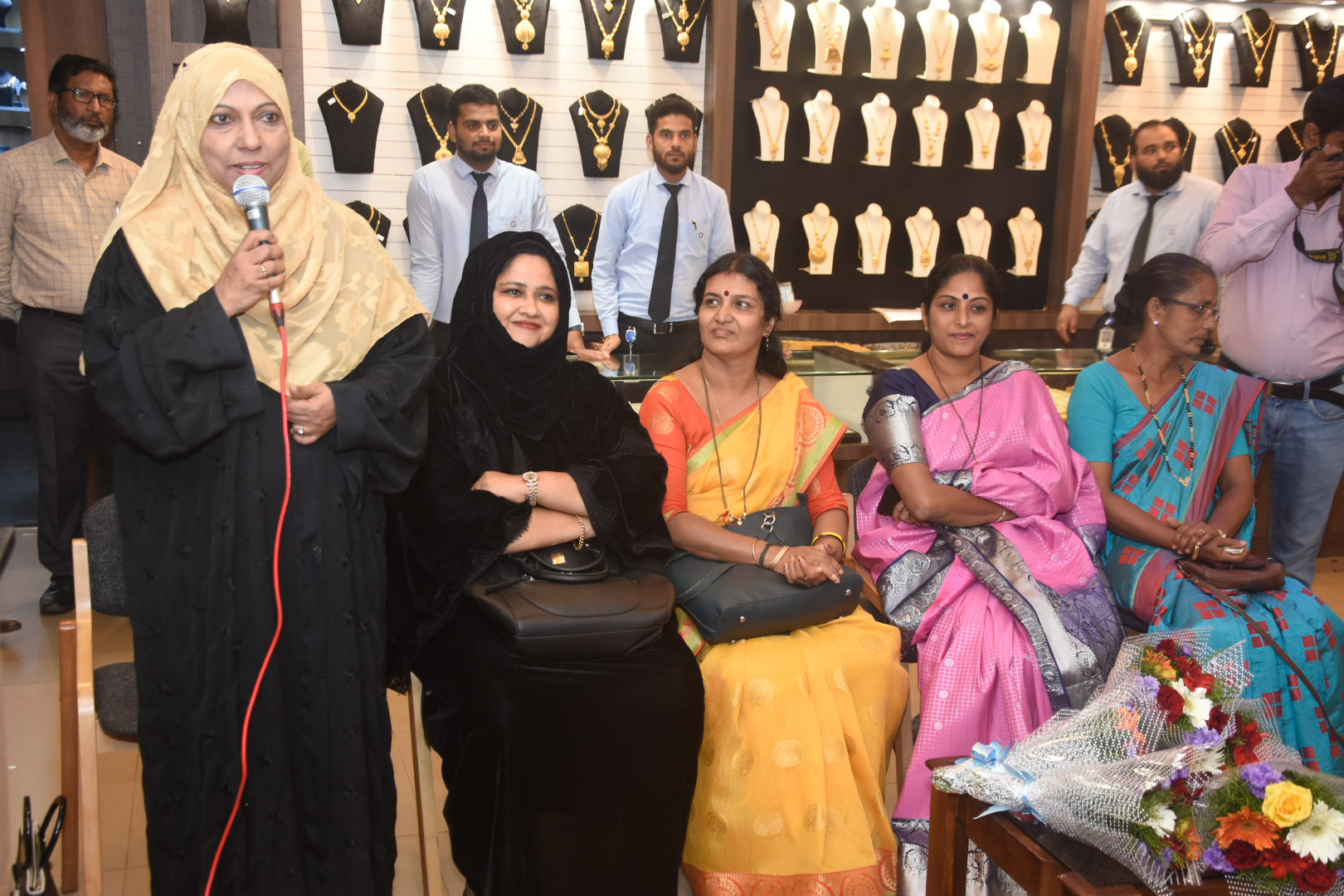 ಮಂಗಳೂರು: ಸಿಟಿಗೋಲ್ಡ್ ಶೋರೂಂನಲ್ಲಿ ಮಹಿಳಾ ದಿನಾಚರಣೆ