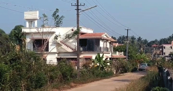 ಉಡುಪಿ: ಮನೆಯ ಮೇಲೆ ದಾಳಿ ನಡೆಸಿದ ಎಸಿಬಿ