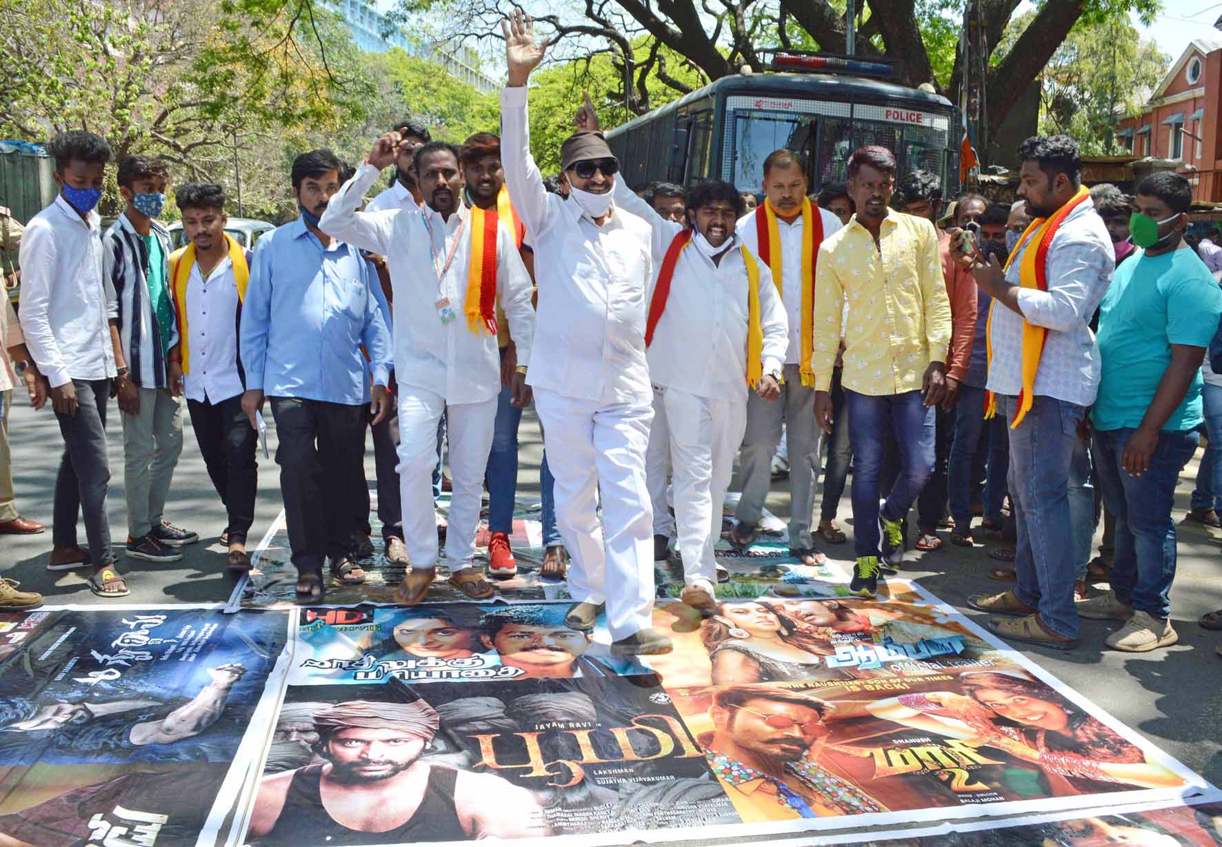 ಪರಭಾಷಾ ಸಿನೆಮಾ ಹಾವಳಿ ವಿರೋಧಿಸಿ ಪ್ರತಿಭಟನೆ