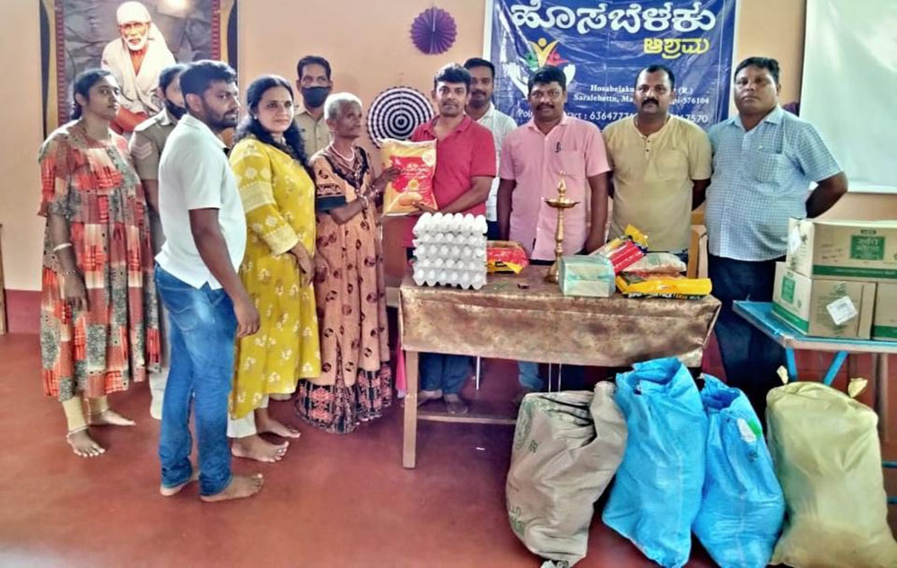ಉಡುಪಿ: ಪೊಲೀಸ್ ಸಿಬ್ಬಂದಿಗಳಿಂದ ವಿಶಿಷ್ಟ ರೀತಿಯ ಸಂಭ್ರಮಾಚರಣೆ