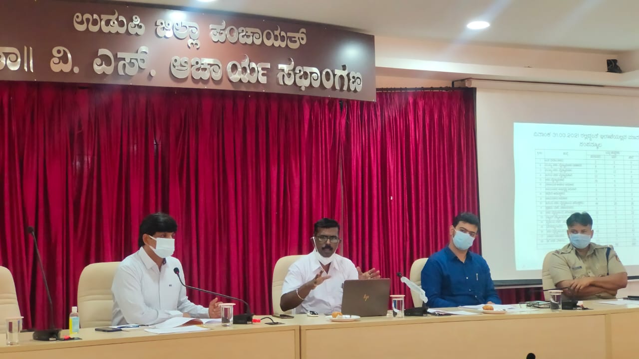 ​ಅನಧಿಕೃತ ಮೀನುಗಾರಿಕೆ ನಡೆಯದಂತೆ ಎಚ್ಚರ ವಹಿಸಿ: ಕ್ಯಾ.ಮಣಿವಣ್ಣನ್ ಪಿ.