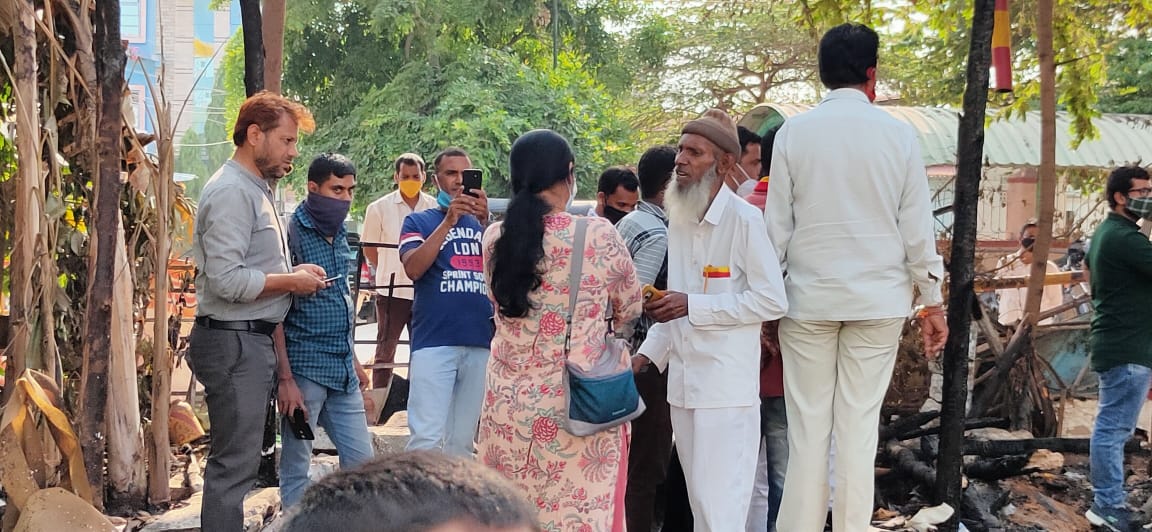 ಉಚಿತ ಕನ್ನಡ ಗ್ರಂಥಾಲಯಕ್ಕೆ ದುಷ್ಕರ್ಮಿಗಳಿಂದ ಬೆಂಕಿ: ರಾಜ್ಯಾದ್ಯಂತ ವ್ಯಾಪಕ ಖಂಡನೆ, ನೆರವಿನ ಮಹಾಪೂರ