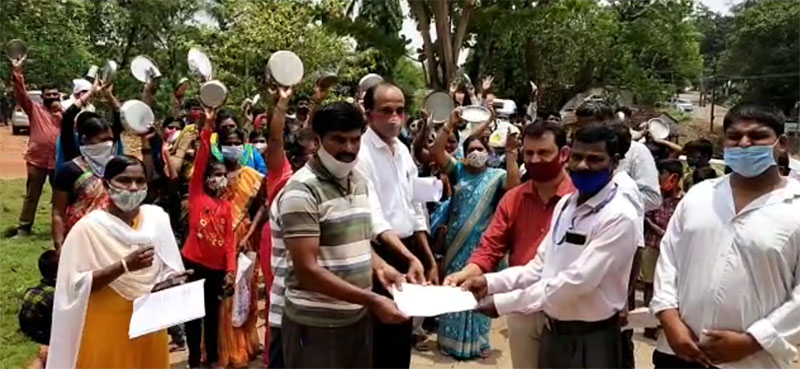 ಬೆಳ್ತಂಗಡಿ : ಸಾರಿಗೆ ನೌಕರರ ಒಕ್ಕೂಟದ ನೇತೃತ್ವದಲ್ಲಿ ಪ್ರತಿಭಟನೆ