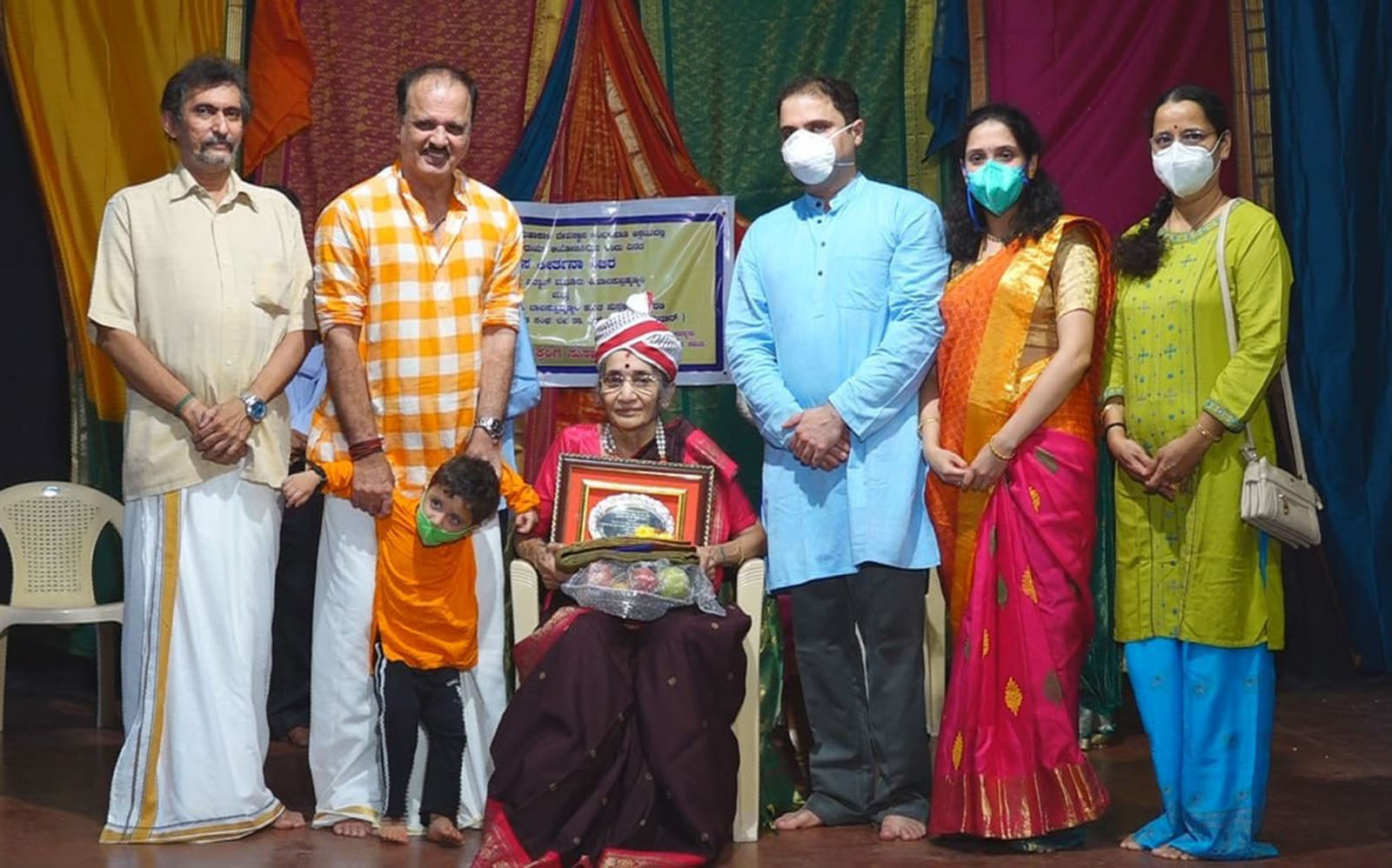 ವಸಂತಿ ಆರ್. ಭಟ್‌ಗೆ ‘ನಿಡಂಬೂರು ಶ್ರೀ’ ಪ್ರಶಸ್ತಿ ಪ್ರದಾನ