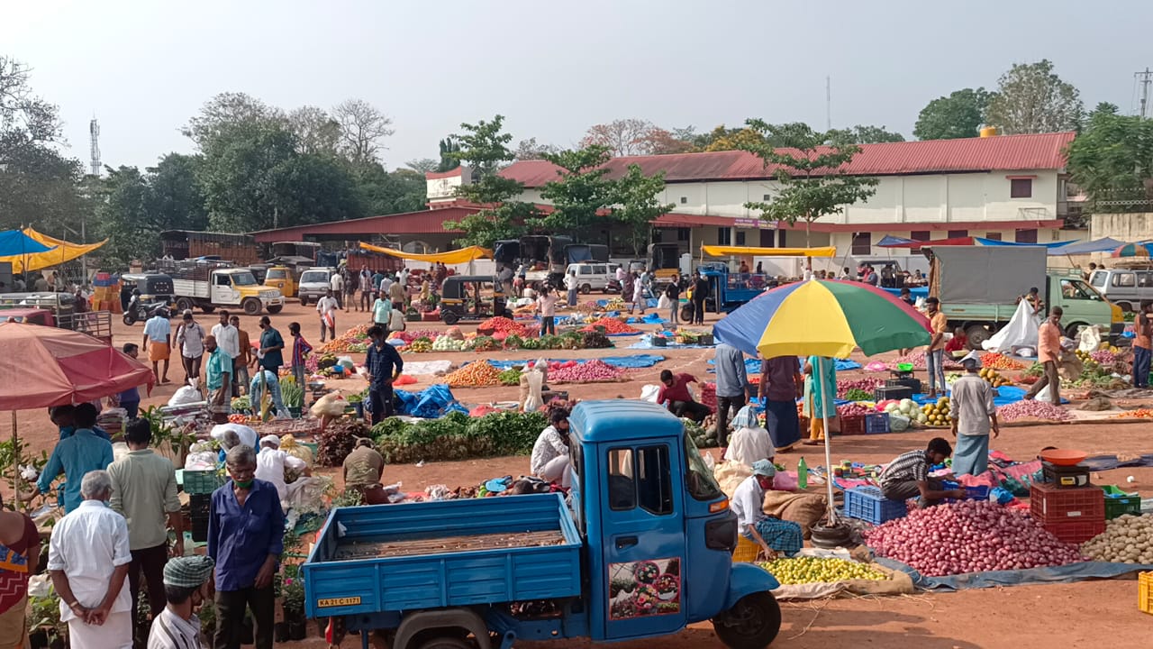 ಪುತ್ತೂರು ಸಂತೆ ವರ್ಷದ ಬಳಿಕ ಪುನರಾರಂಭ