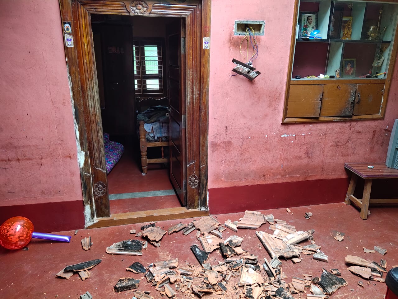 ಉಡುಪಿ ಜಿಲ್ಲೆಯಾದ್ಯಂತ ಗುಡುಗು ಸಹಿತ ಭಾರಿ ಮಳೆ : ಸಿಡಿಲು ಬಡಿದು ಇಬ್ಬರಿಗೆ ಗಾಯ