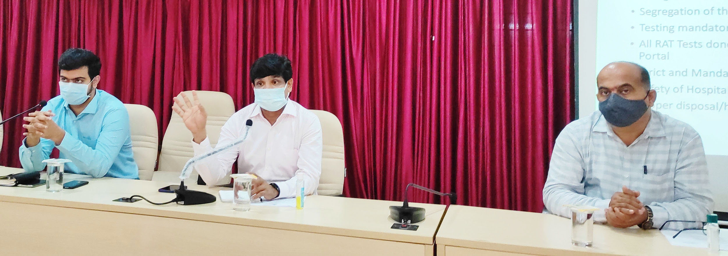 ‘ಎಲ್ಲಾ ಖಾಸಗಿ ಆಸ್ಪತ್ರೆಗಳಲ್ಲಿ ಶೇ.50 ಹಾಸಿಗೆ ಕೋವಿಡ್ ಚಿಕಿತ್ಸೆಗೆ ಮೀಸಲಿಡಿ’