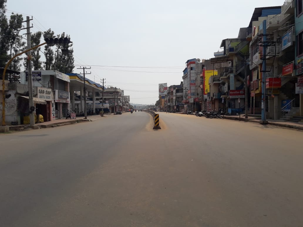 ವಾರಾಂತ್ಯದ ಕರ್ಫ್ಯೂ: ಕಾಫಿನಾಡು ರವಿವಾರವೂ ಸ್ತಬ್ಧ