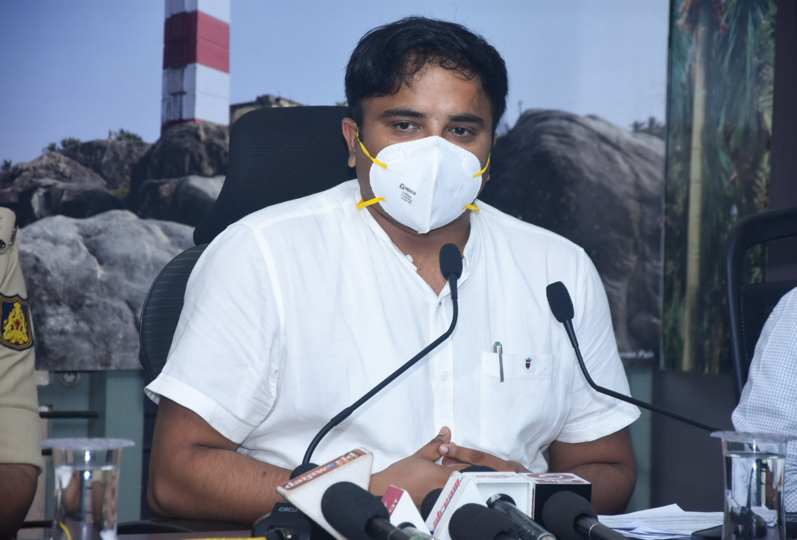 ಲಾಕ್‌ಡೌನ್-ಕರ್ಫ್ಯೂ ಹಿನ್ನೆಲೆ: ಜಿಲ್ಲಾಡಳಿತದಿಂದ ಪ್ರತ್ಯೇಕ ಪಾಸ್ ವ್ಯವಸ್ಥೆ ಇಲ್ಲ; ದ.ಕ. ಜಿಲ್ಲಾಧಿಕಾರಿ