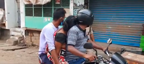 ಆಂಧ್ರಪ್ರದೇಶ: ಆ್ಯಂಬುಲೆನ್ಸ್ ಲಭ್ಯವಾಗದೆ ಬೈಕ್ ನಲ್ಲಿ ಮೃತದೇಹ ರವಾನೆ